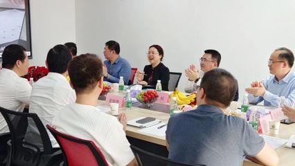 共謀發(fā)展新篇章 鐘暢姿在金飛鷹藥械技術(shù)咨詢(xún)集團(tuán)座談交流